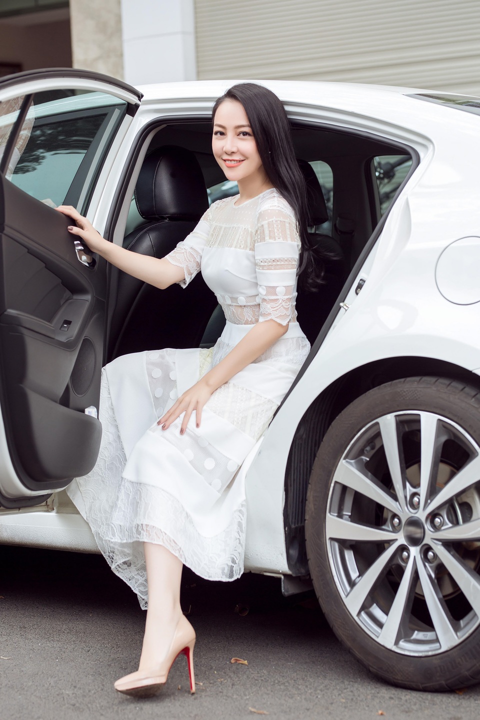 Linh Nga: “Con gái là động lực vượt qua mọi nỗi buồn” - 3 Linh Nga: “Con gái là động lực vượt qua mọi nỗi buồn” - 3