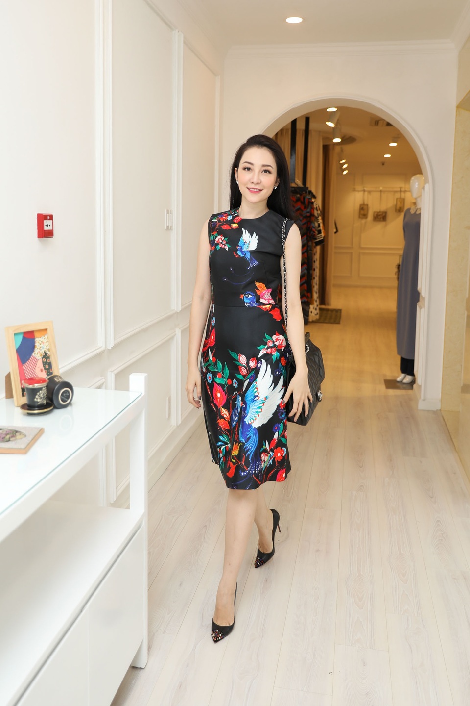 "Chim công làng múa" Linh Nga trải lòng sau những biến cố cuộc đời - 6 Sắc vóc đáng ngưỡng mộ của gái 1 con.