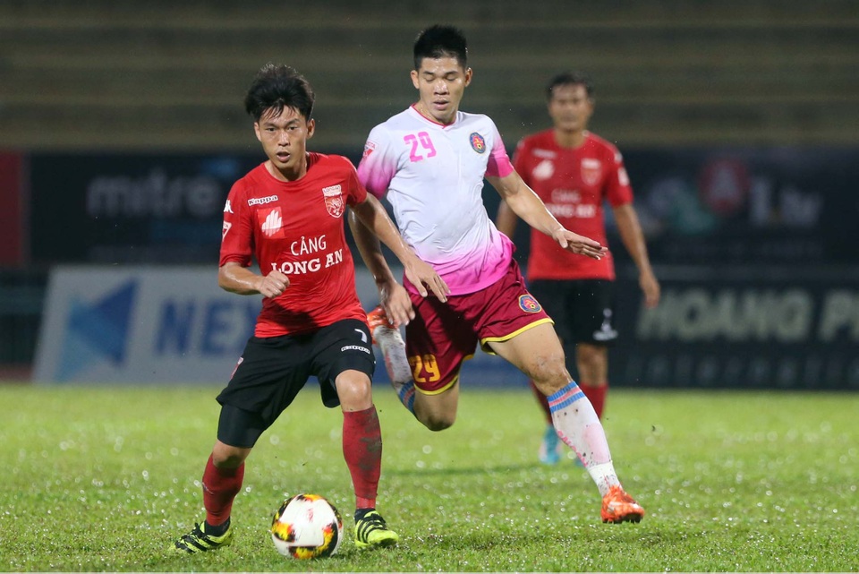 Hoà Sài Gòn FC, Long An ở sát với giải hạng dưới - 1 Long An bị Sài Gòn FC cầm hoà trên sân nhà (ảnh: Anh Hải)