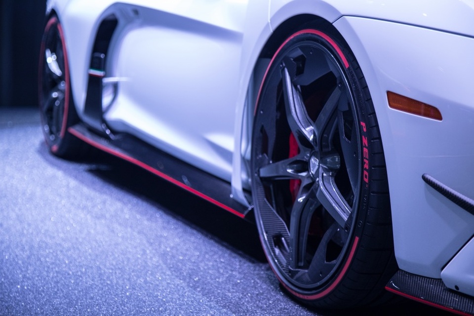 Pirelli ra mắt lốp màu và lốp thông minh - 1 Pirelli ra mắt lốp màu và lốp thông minh - 1