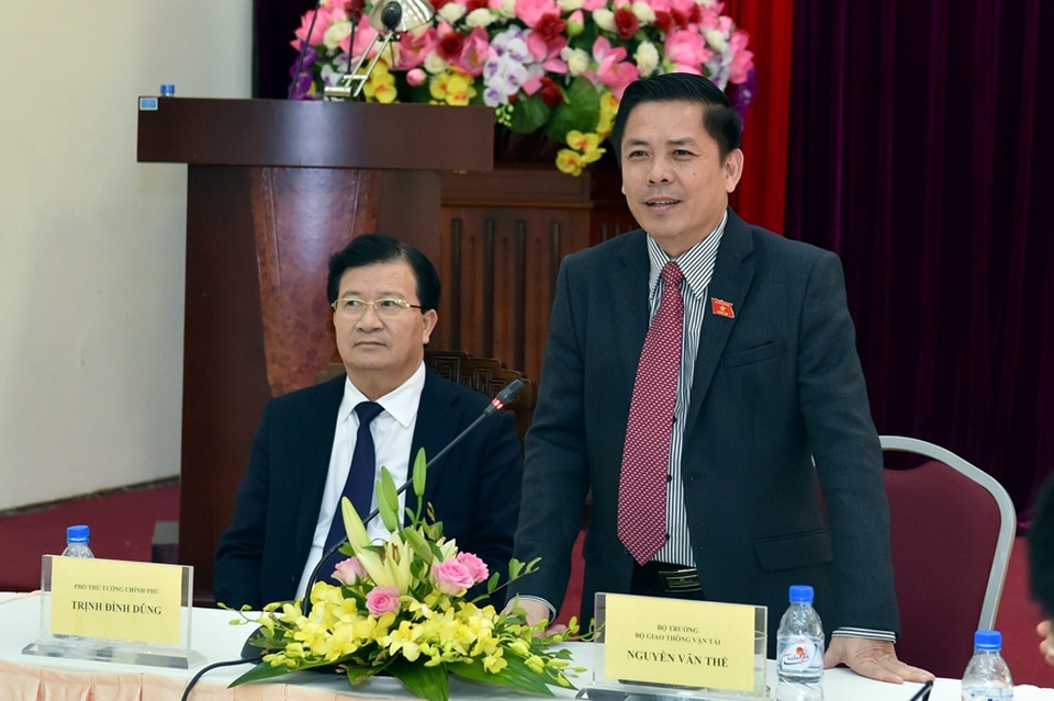 Phó Thủ tướng giao nhiệm vụ “nóng” cho tân Bộ trưởng GTVT - 3
Tân Bộ trưởng GTVT xác định nhiệm vụ phải xây dựng được cơ chế thu hút đầu tư xã hội nhưng không tạo điểm nóng, bức xúc dư luận