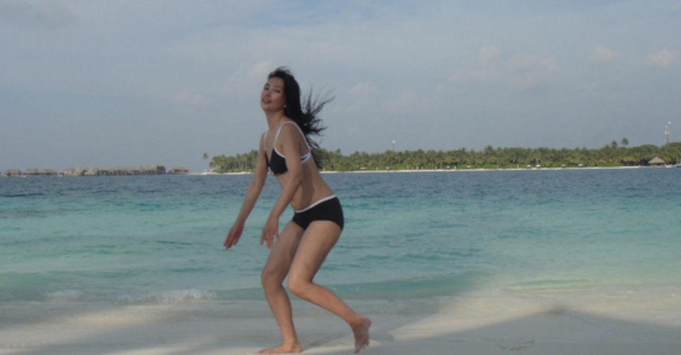 
Lý Băng Băng là một trong những ngôi sao 7x nổi tiếng nhất của làng giải trí Hoa ngữ trên thế giới. Cô bắt đầu hoạt động nghệ thuật từ năm 1994 và cho đến nay đã gặt hái được những thành tựu đáng kể trong lĩnh vực phim truyền hình cũng như điện ảnh. Những bộ phim gắn với tên tuổi cô gồm Thiếu niên Bao Thanh Thiên (2000), Thiếu niên Trương Tam Phong (2001), Tái sinh duyên (2006), Vân thủy dao (2006), Vua Kung Fu (2008), Phong thanh (2009) và Địch Nhân Kiệt thông thiên đế quốc (2010). Cô cũng tham gia hoạt động ca hát và đã phát hành một album nhạc vào năm 2008. 
