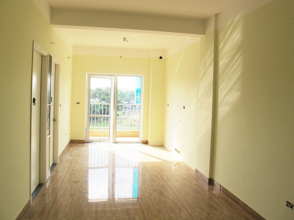 Lý giải nguyên nhân nhà ở xã hội Aranya Huế chậm tiến độ - 3 Công tác sơn trong nhà gần hoàn thiện toàn bộ