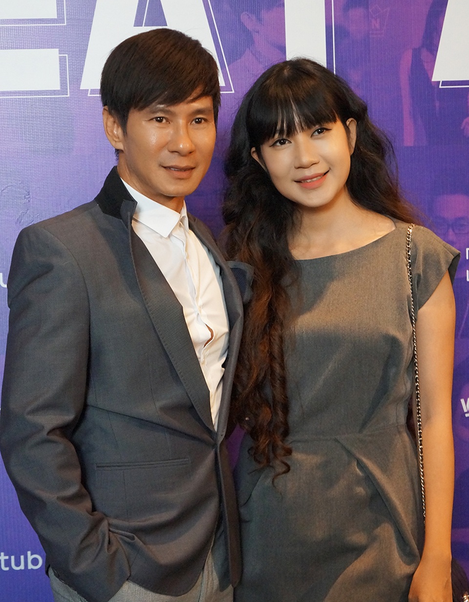 Vợ chồng Lý Hải-Minh Hà phủ nhận tin đồn mang bầu lần thứ 5 - 2 Xuất hiện tại sự kiện sau khi dấy lên tin đồn Minh Hà đã chọn váy ôm, khẳng định không có việc mang thai con thứ 5