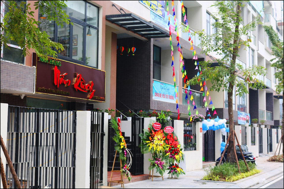 Tại khu liền kề nhiều hộ dân đã về sinh sống