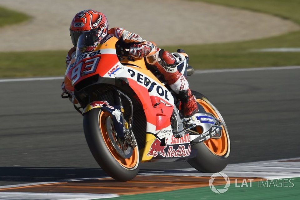 Chặng 18 MotoGP 2017: Marquez có pole và đang rất gần chức vô địch thế giới - 7 Chặng 18 MotoGP 2017: Marquez có pole và đang rất gần chức vô địch thế giới - 7