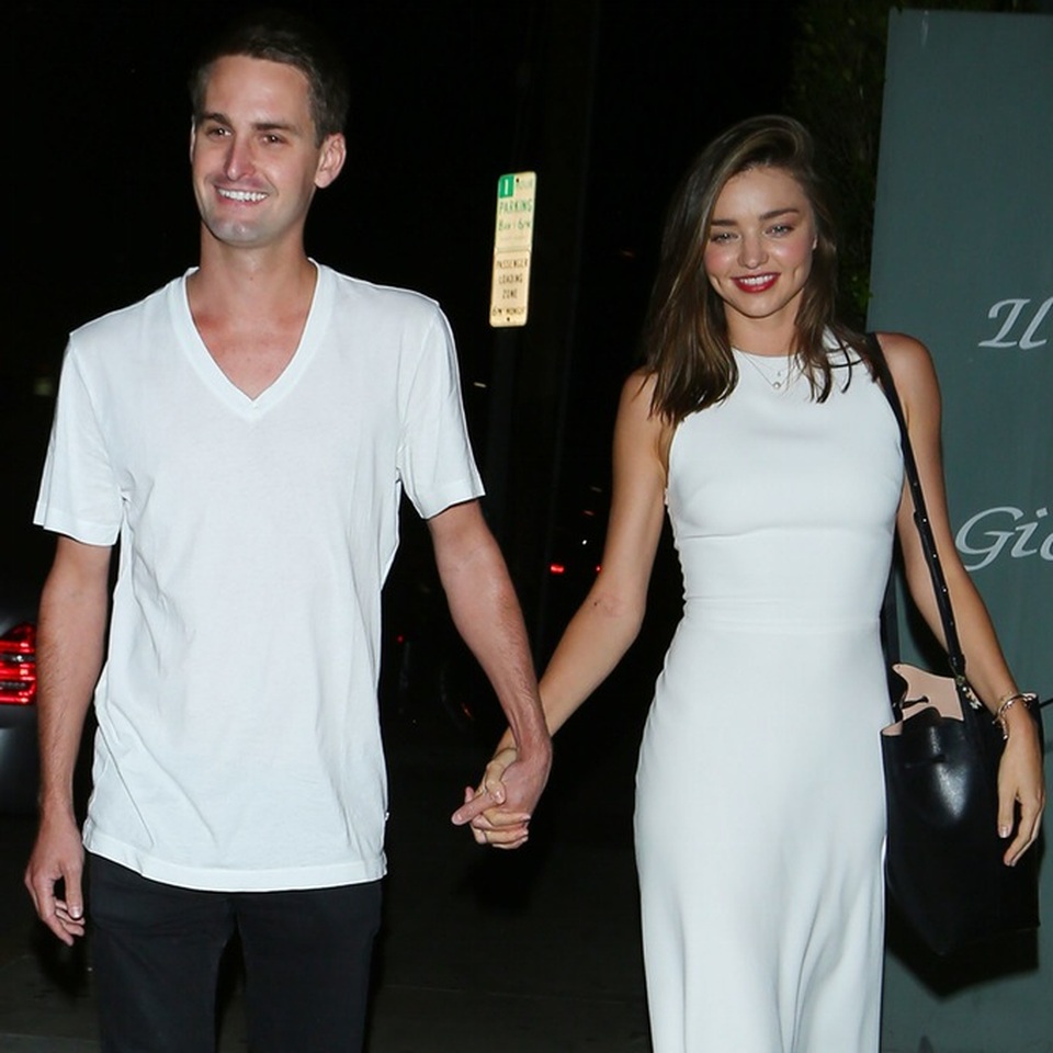 Miranda Kerr lần đầu khoe ảnh cưới - 7
Cặp đôi đều là những người truyền thống và kín đáo về đời tư.