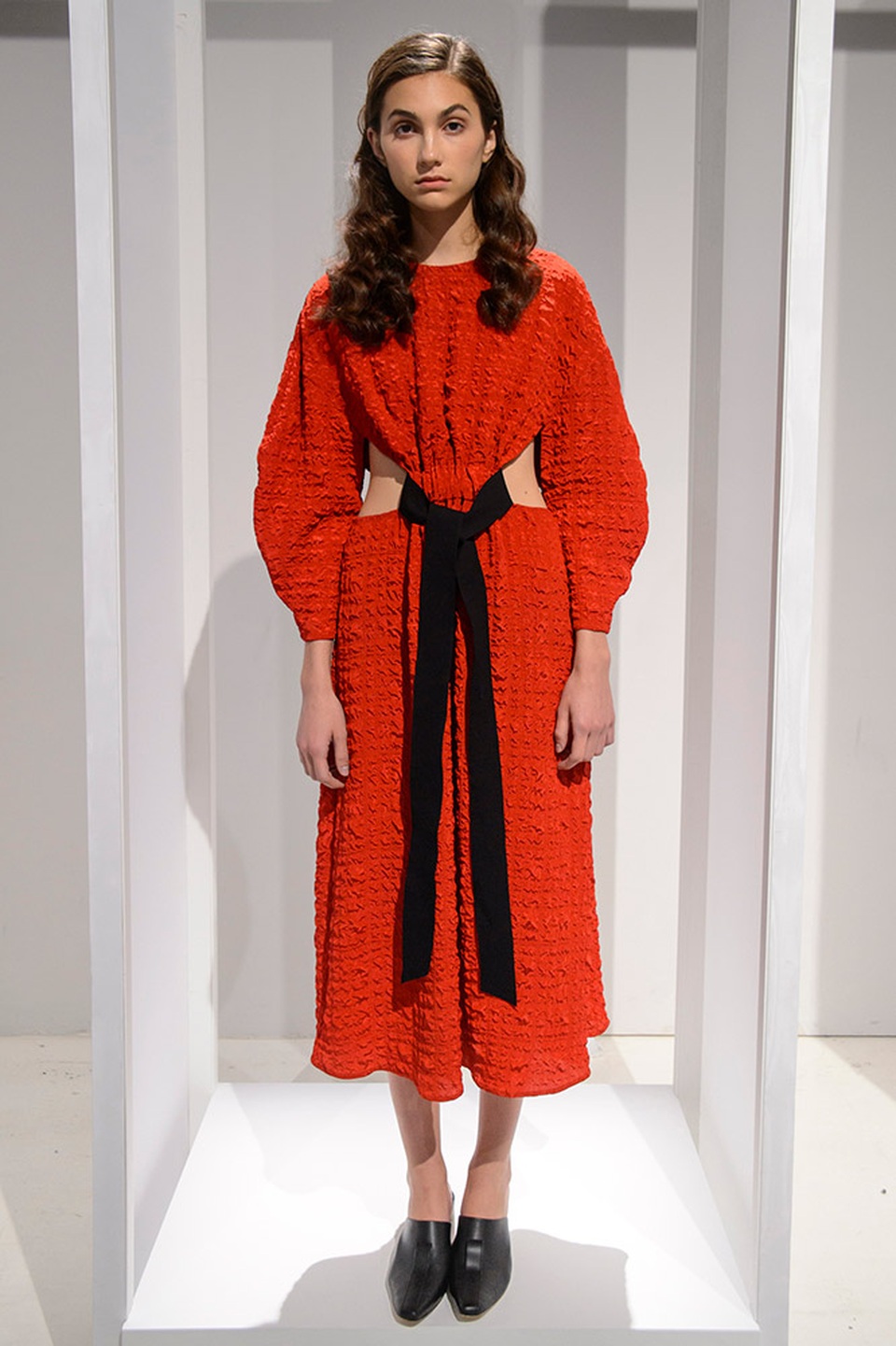 Những sàn diễn kỳ lạ tại tuần lễ thời trang New York - 7