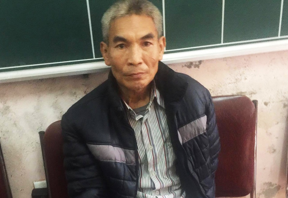 Vũ Văn Hoạch tại trụ sở Công an huyện Tương Dương