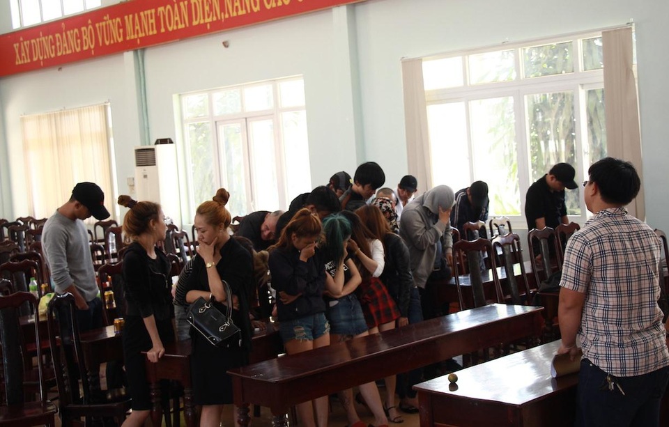 Các đối tượng sử dụng ma túy tập thể bị bắt quả tang