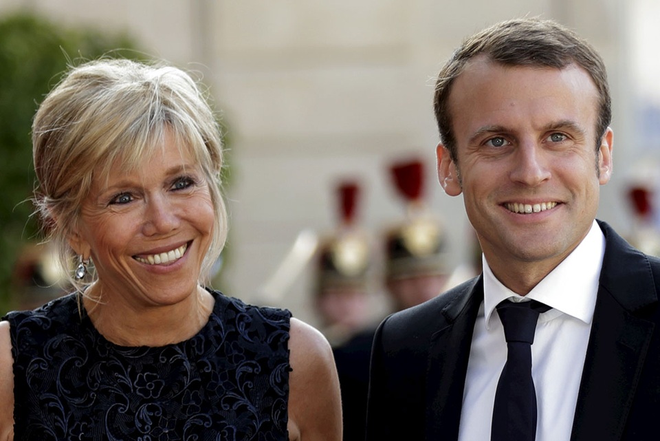 "Bóng hồng" quyền lực phía sau Tổng thống đắc cử Pháp - 1
Bà Brigitte Trogneux sẽ trở thành Đệ nhất phu nhân Pháp. (Ảnh: Reuters)
