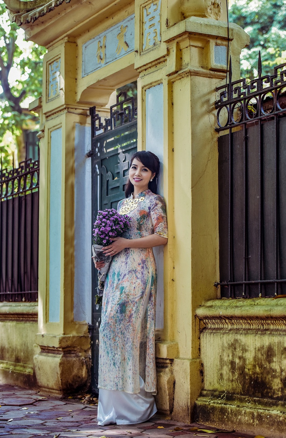 Mai Thu Huyền: “Tôi đi mời cưới cùng chồng nhưng ai cũng hỏi Quốc đâu” - 2 Mai Thu Huyền: “Tôi đi mời cưới cùng chồng nhưng ai cũng hỏi Quốc đâu” - 2