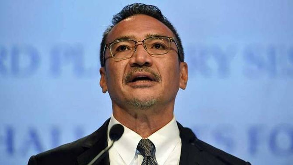 Quân đội Malaysia sẵn sàng cho tín hiệu về Jerusalem - 1
Bộ trưởng Quốc phòng Malaysia Hishammuddin Tun Hussein (Ảnh: AFP)