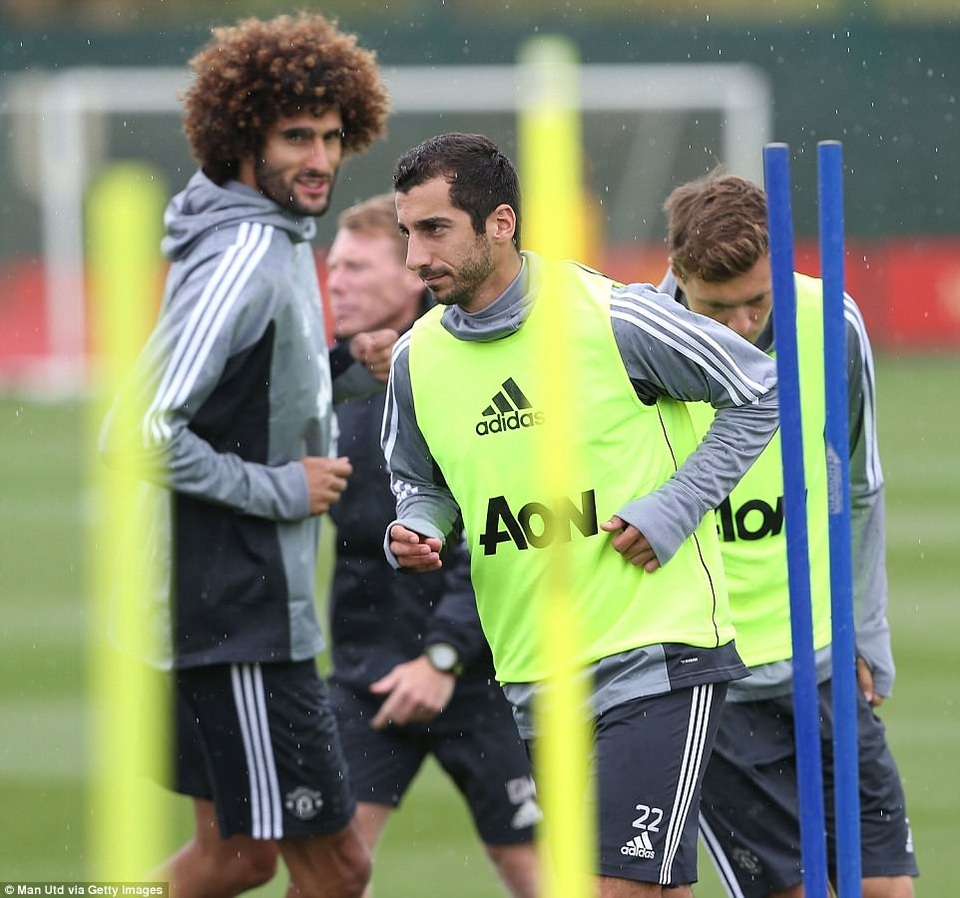 Buổi tập đầu tiên vô cùng đặc biệt của Matic tại MU - 9