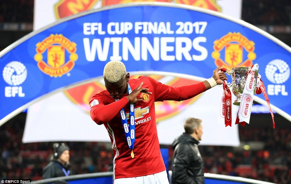 Niềm vui vỡ òa của MU khi giành chức vô địch League Cup - 7 Màn ăn mừng độc đáo của Pogba