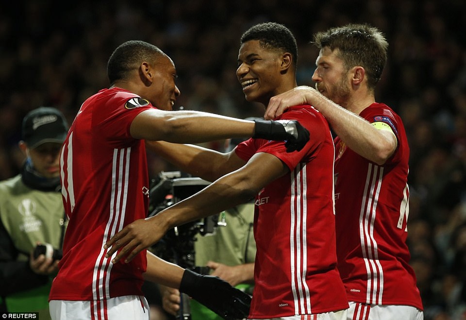 MU đi tiếp nhờ bàn thắng trong hiệp phụ của Rashford