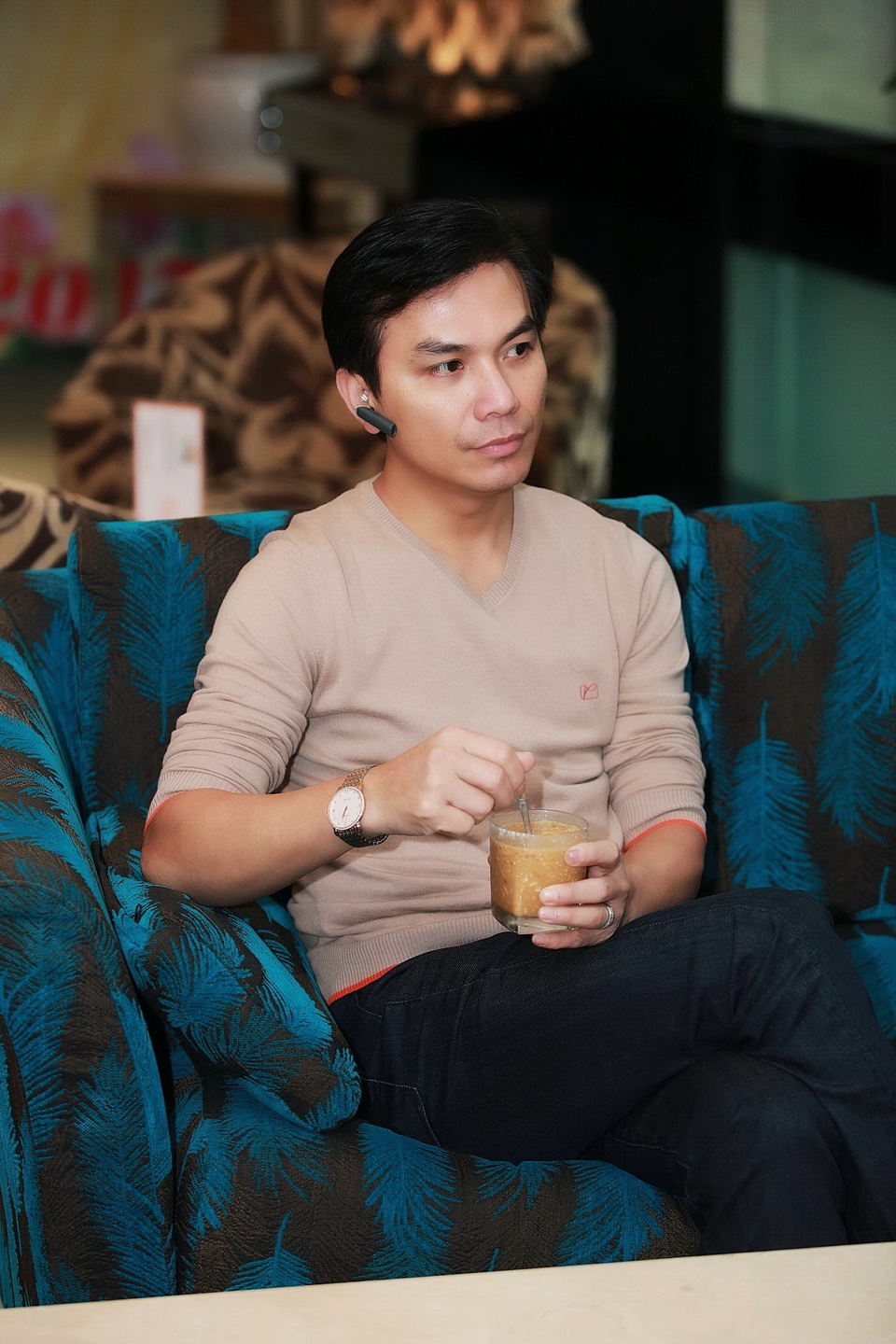 Mạnh Quỳnh bất ngờ về xứ Thanh hát cùng “tình cũ” Phi Nhung - 2