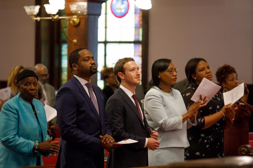 Thăm nhà thờ ở bang South Carolina.