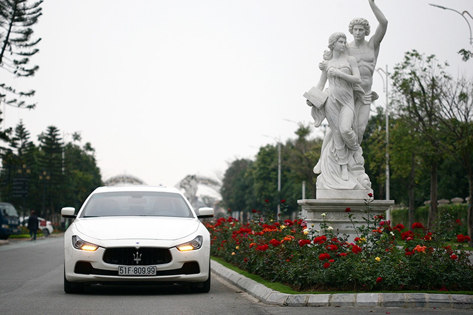 Giá từ 4,5 tỉ đồng cho xe thể thao hạng sang Maserati Ghibli - 1 Giá từ 4,5 tỉ đồng cho xe thể thao hạng sang Maserati Ghibli - 1