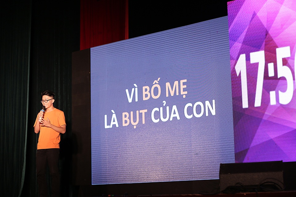 
Nhóm Furita đem đến cuộc thi ý tưởng Trò chơi giáo dục trên smartphone để tạo ra không gian “bố-mẹ-con” thân thiện cho các gia đình trong thời đại công nghệ hiện nay. Nhóm cho biết đã triển khai dự án ở giai đoạn đầu và kì vọng vào việc có thể thu hút khoảng 500 triệu đồng tiền vốn từ các nhà đầu tư.
