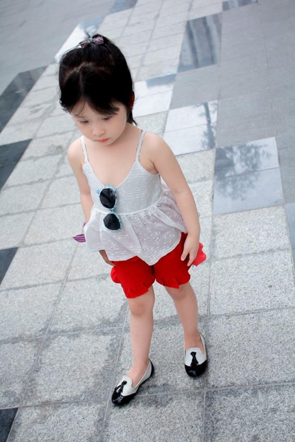 “Chi Pu phiên bản nhí” đốn tim với phong cách siêu mẫu - 5 “Chi Pu phiên bản nhí” đốn tim với phong cách siêu mẫu - 5