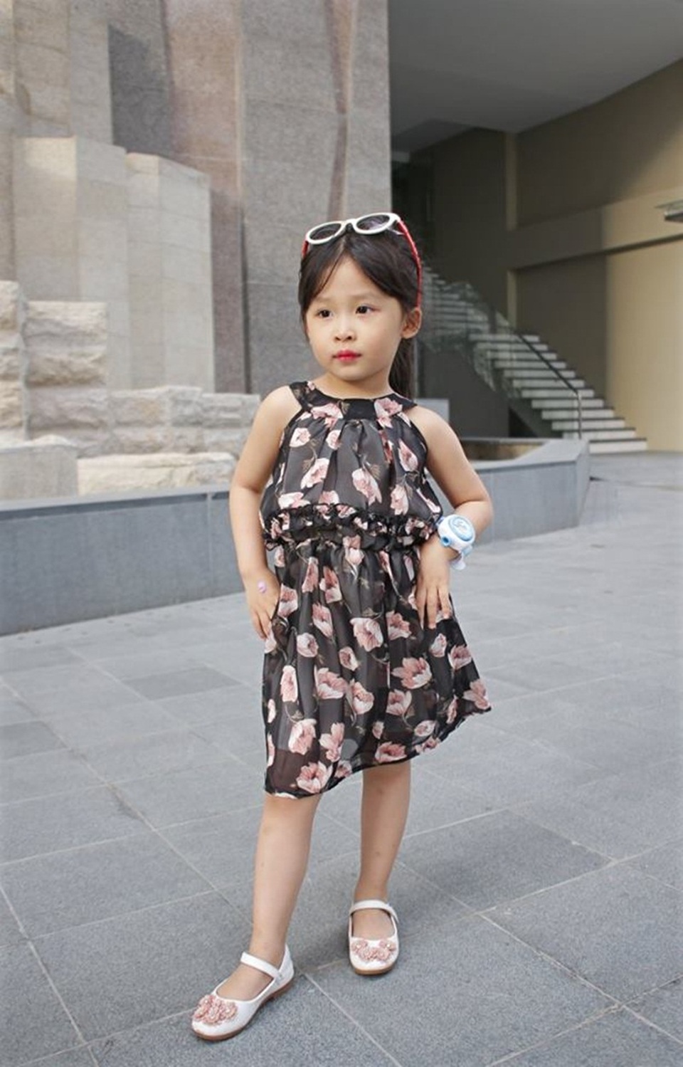 “Chi Pu phiên bản nhí” đốn tim với phong cách siêu mẫu - 3 “Chi Pu phiên bản nhí” đốn tim với phong cách siêu mẫu - 3