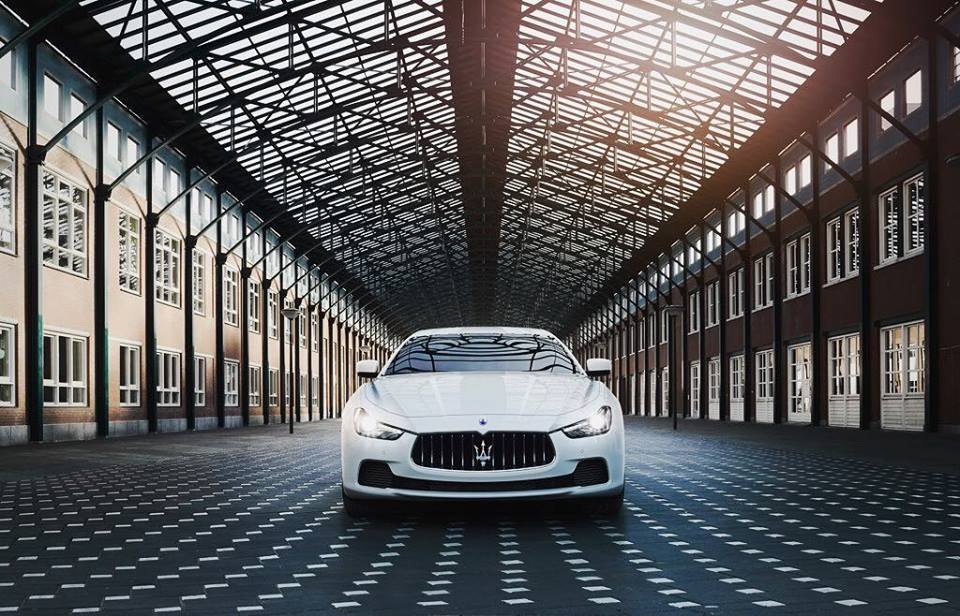 Cách Maserati chiều chuộng thượng khách - 1 Mẫu sedan Ghibli sang trọng