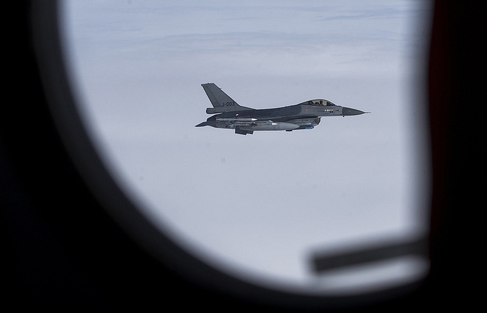 NATO nói gì về vụ áp sát máy bay chở Bộ trưởng Quốc phòng Nga? - 1
Máy bay F-16 của NATO. (Ảnh: TASS)
