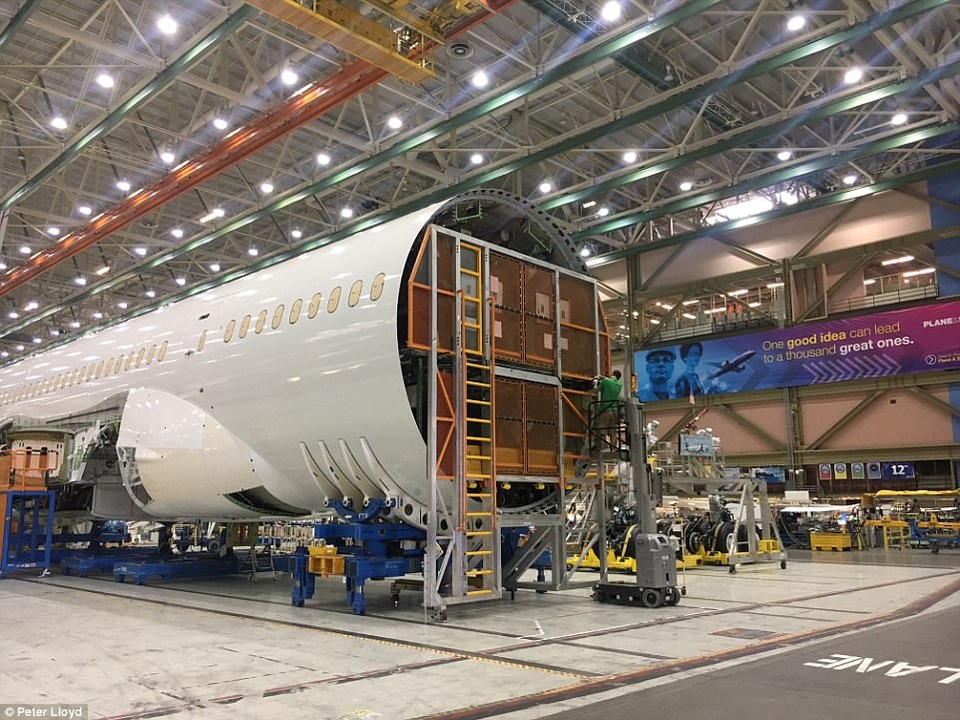 Nơi này hoạt động 24 giờ từ thứ 2 đến thứ 6