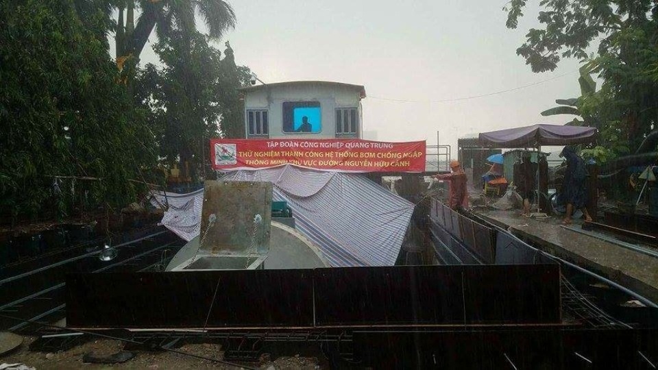 TPHCM huy động 4 máy bơm thay thế máy bơm “khủng” - 3 Máy bơm khủng tạm ngưng vận hành để hoàn thiện hệ thống
