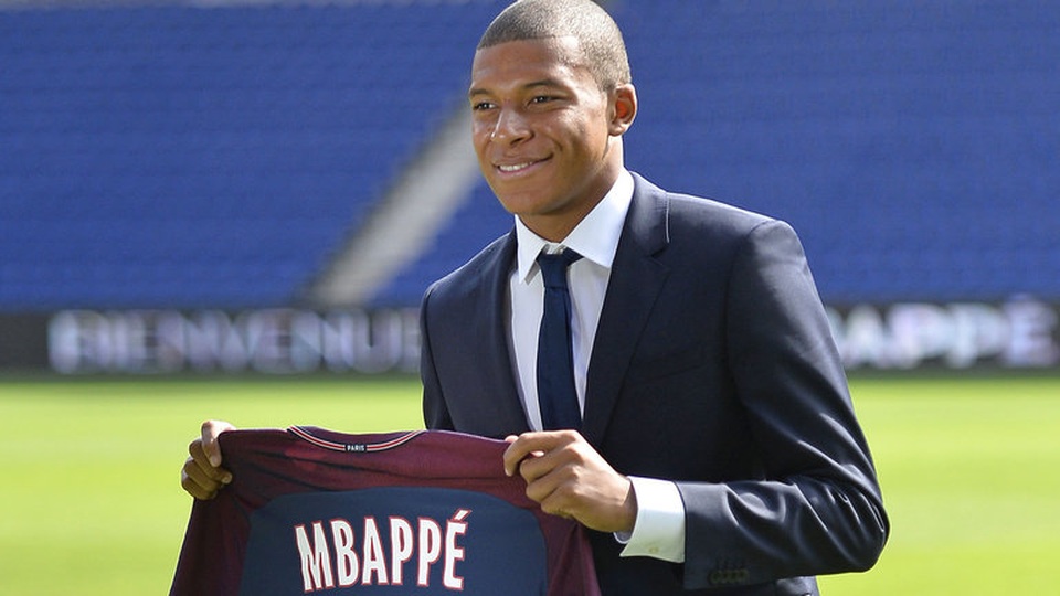 Đội hình “siêu khủng” Arsenal từng chiêu mộ hụt - 4 Mbappe thừa nhận đã nói chuyện với HLV Wenger