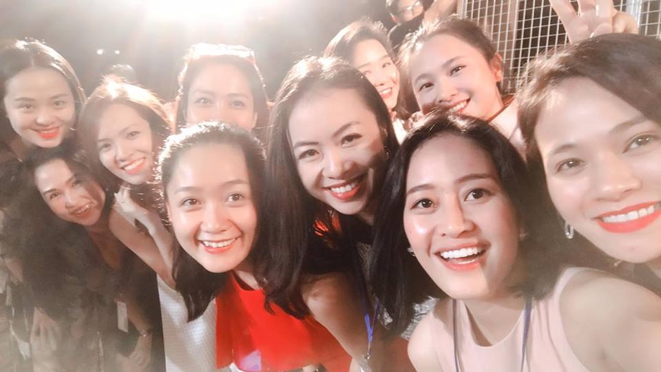 Hậu trường dàn gái xinh, trai đẹp hot nhất VTV đi... catwalk - 5 Hậu trường dàn gái xinh, trai đẹp hot nhất VTV đi... catwalk - 5