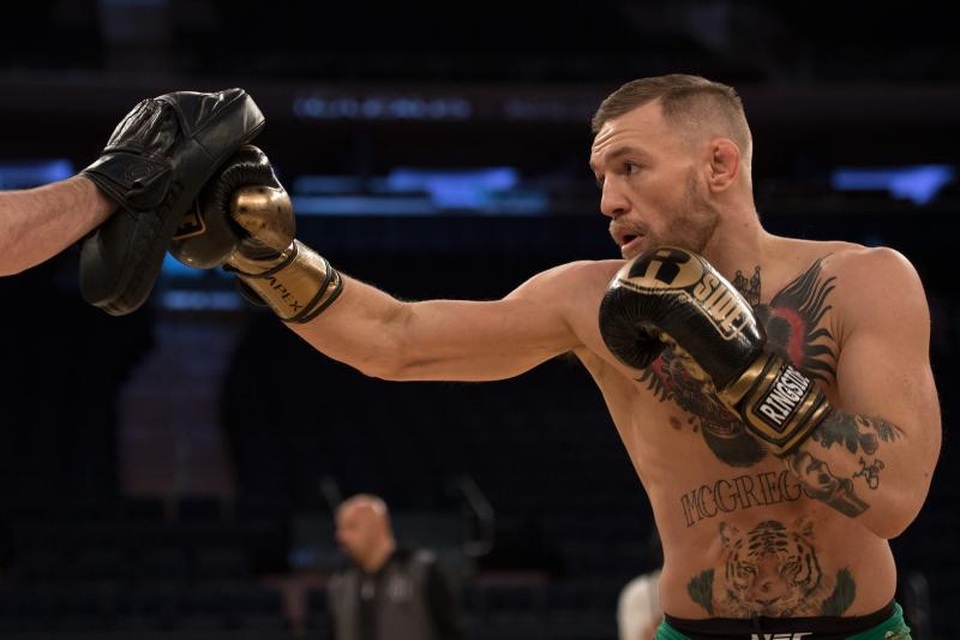 McGregor bị hạ knock-out trên sàn tập trước cuộc đại chiến Mayweather - 1 Khả năng thi đấu quyền anh của McGregor vẫn là ẩn số