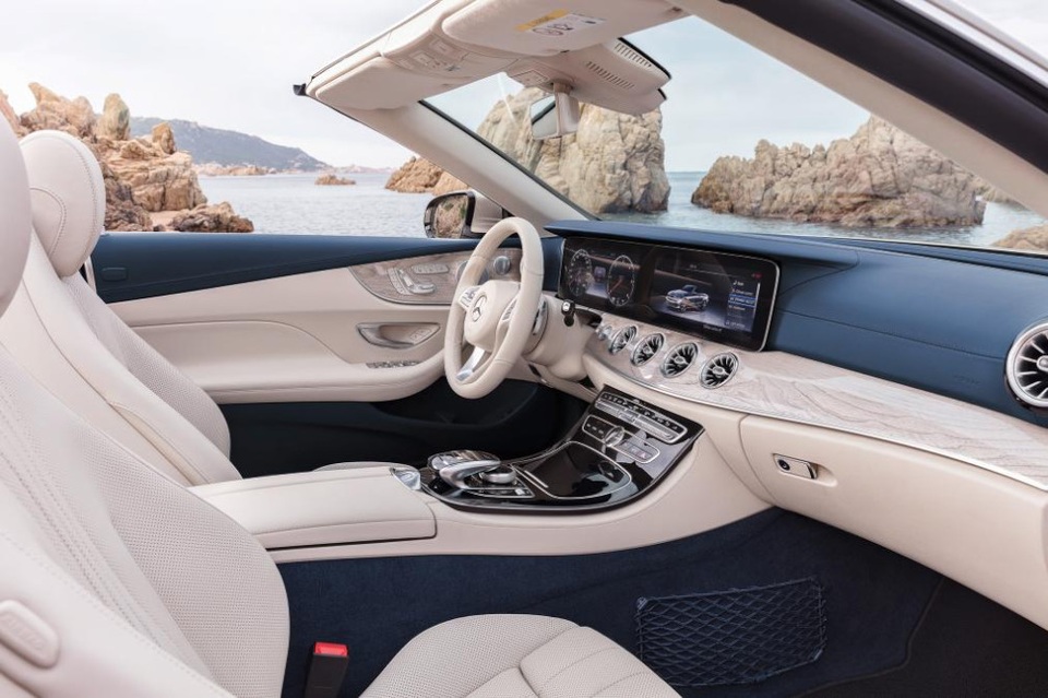 E-Class Cabriolet 2018 lộ diện trước giờ G - 7 E-Class Cabriolet 2018 lộ diện trước giờ G - 7