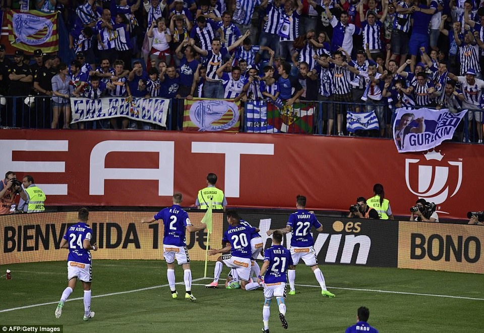 Barcelona tìm kiếm 3 điểm nhọc nhằn tại Mendizorrotza - 2
Alaves chắc chắn là đối thủ mà Barcelona không thể xem thường