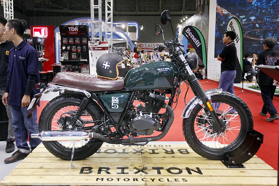 Brixton - Thêm thương hiệu xe máy mới tại Việt Nam - 1 Mẫu Brixton BX 125 Classic xuất hiện lần đầu tiên trên thế giới tại triển lãm EICMA 2016 (Italy)