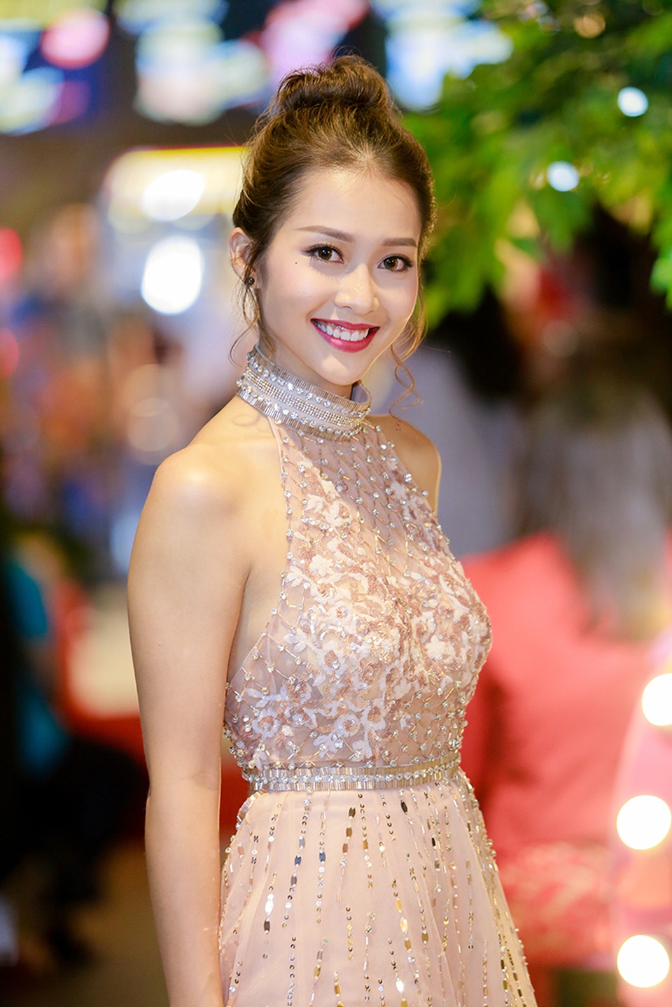 Hotgirl Khả Ngân “Tôi bỏ học vì đi làm phim kiếm tiền” - 1 Hotgirl Khả Ngân “Tôi bỏ học vì đi làm phim kiếm tiền” - 1