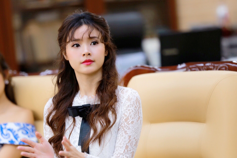 Hậu scandal “giảng viên - trợ giảng”, Midu bí mật sang Hàn Quốc - 11 Hậu scandal “giảng viên - trợ giảng”, Midu bí mật sang Hàn Quốc - 11