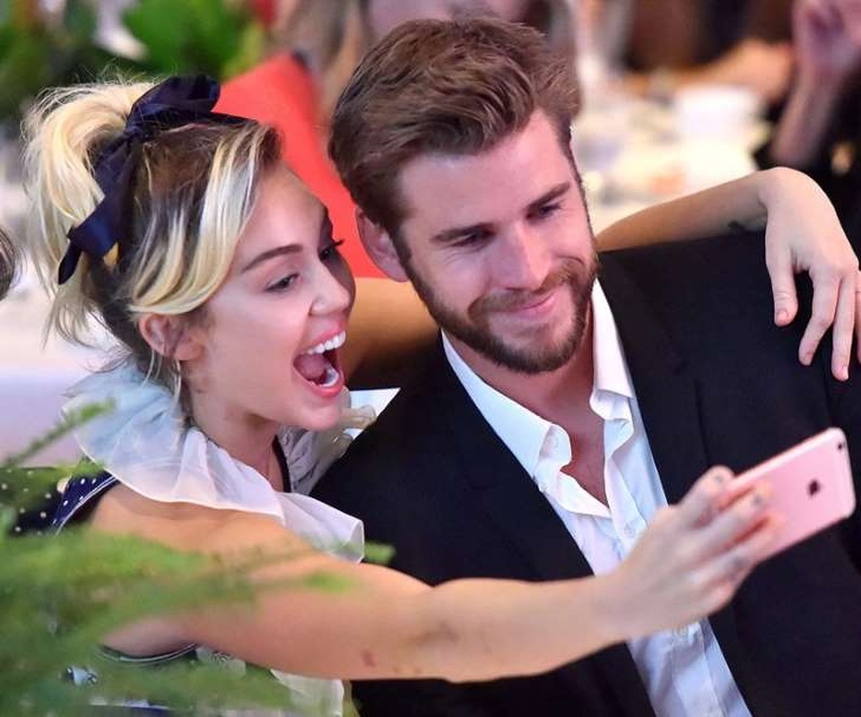 Miley Cyrus và Liam Hemsworth đã bí mật kết hôn - 1
Miley Cyrus và Liam Hemsworth đã bí mật kết hôn vào dịp giao thừa năm 2016-2017.