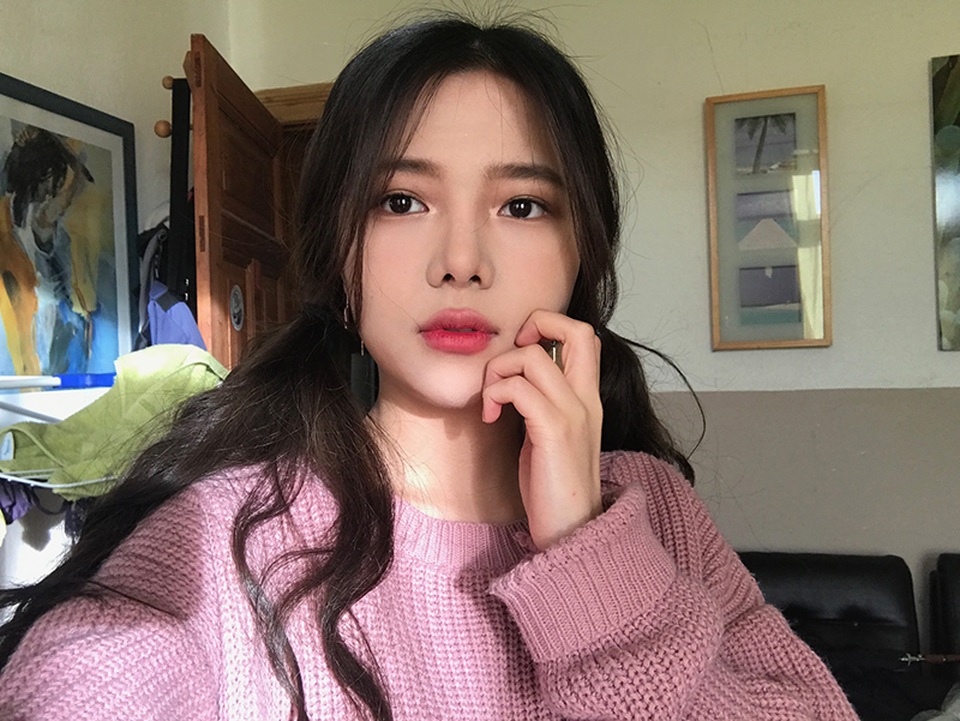 Tiết lộ về hot girl hóa trang thành diễn viên “Sống chung với mẹ chồng" gây sốt - 7 Tiết lộ về hot girl hóa trang thành diễn viên “Sống chung với mẹ chồng" gây sốt - 7