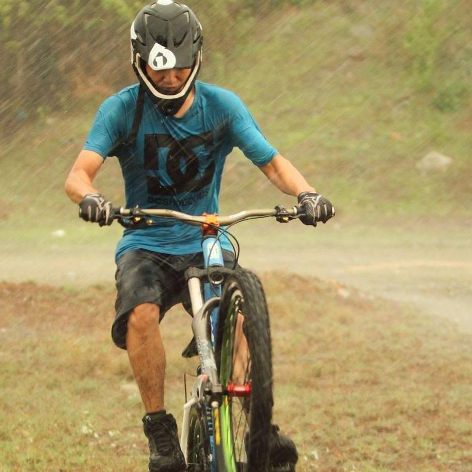 9x dành trọn đam mê với xe đạp mạo hiểm - 7