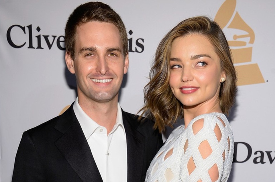 Miranda Kerr khẳng định “không ăn cơm trước kẻng” - 1
Miranda Kerr và bạn trai hiện tại - Evan Spiegel thống nhất sẽ gìn giữ cho tới khi đám cưới chính thức của hai người diễn ra.