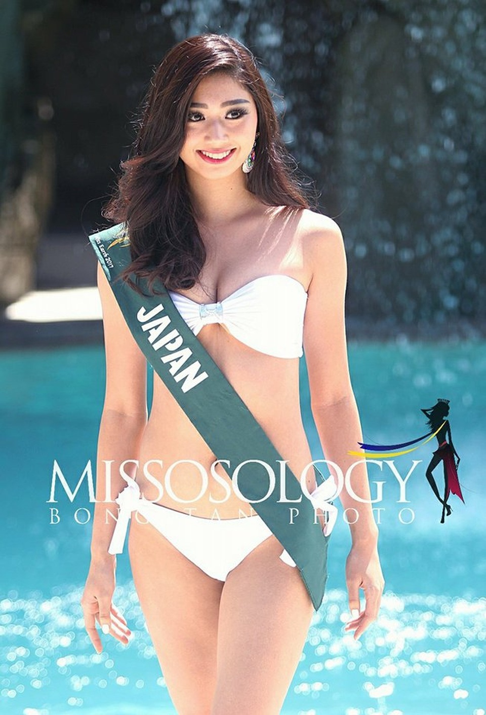 Hà Thu trượt top 3 phần thi trình diễn áo tắm tại Hoa hậu Trái đất - 6 Hà Thu trượt top 3 phần thi trình diễn áo tắm tại Hoa hậu Trái đất - 6