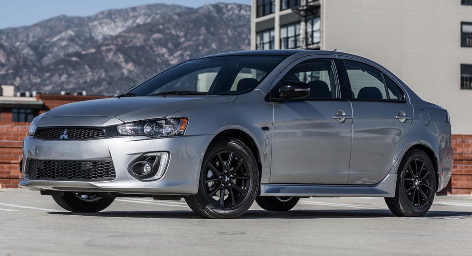Mitsubishi níu kéo "tuổi thọ" cho Lancer bằng các phiên bản giới hạn - 1 Mitsubishi níu kéo "tuổi thọ" cho Lancer bằng các phiên bản giới hạn - 1