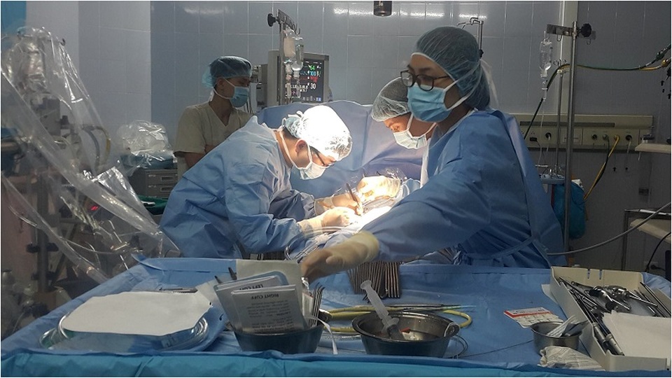 Kỹ thuật mổ tim khó của Việt Nam lần đầu được giới thiệu đến toàn thế giới - 1
Mổ nội soi toàn bộ vá thông liên nhĩ đã được thực hiện thành công trên 39 bệnh nhân tại BV E Trung ương. Ảnh: T.X