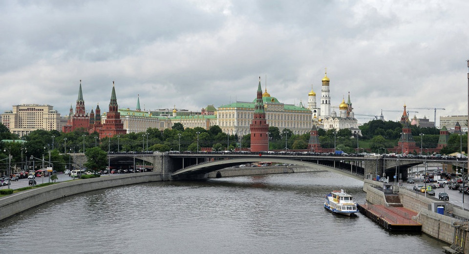 Nga dọa trục xuất 30 nhà ngoại giao, đóng băng tài sản Mỹ - 1 Một góc thủ đô Moscow của Nga (Ảnh: Sputnik)