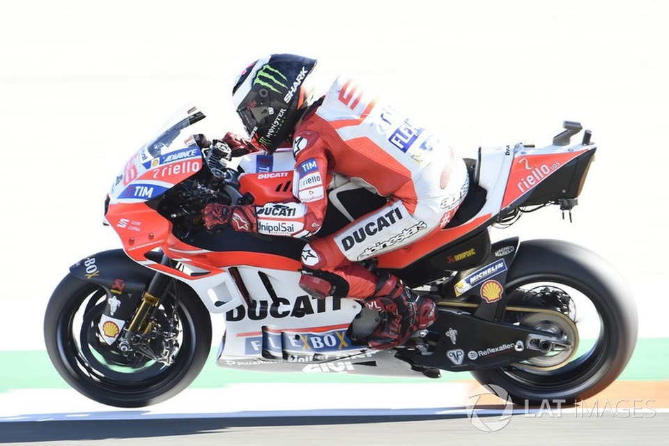 Chặng 18 MotoGP 2017: Marquez có pole và đang rất gần chức vô địch thế giới - 8 Chặng 18 MotoGP 2017: Marquez có pole và đang rất gần chức vô địch thế giới - 8