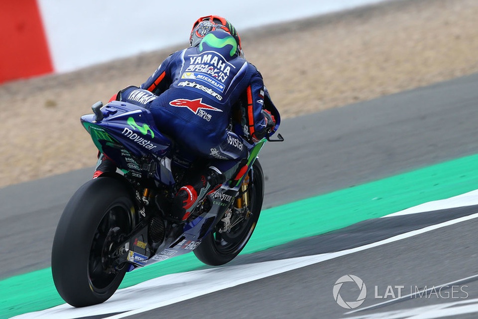 Đánh bại Rossi, Marquez có pole tại Silverstone - 3 Đánh bại Rossi, Marquez có pole tại Silverstone - 3