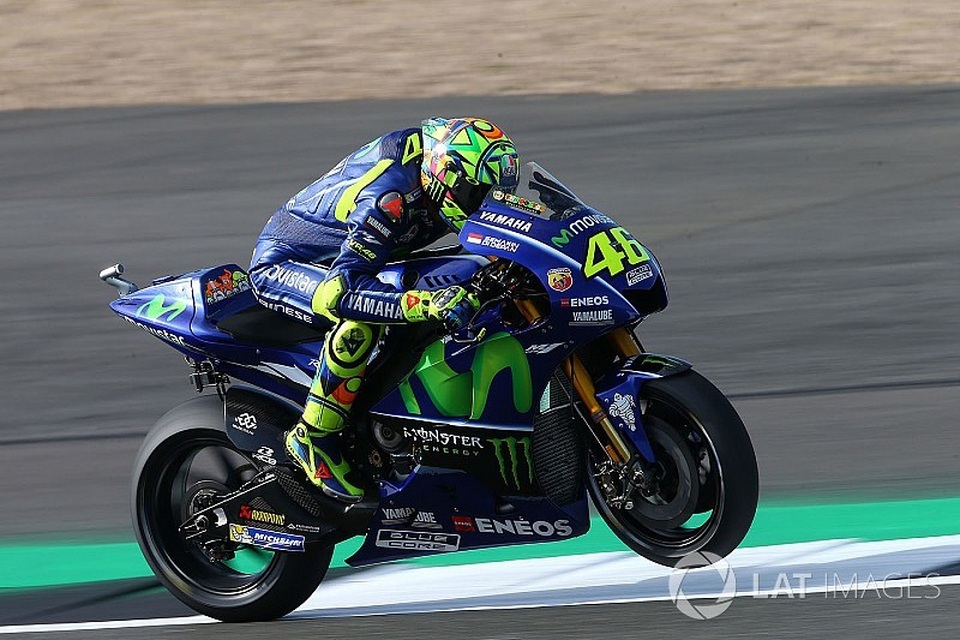 Đánh bại Rossi, Marquez có pole tại Silverstone - 5 Đánh bại Rossi, Marquez có pole tại Silverstone - 5