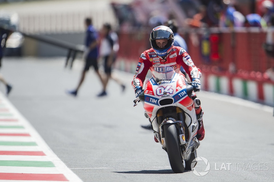 Chặng 6: Vượt qua Rossi, Vinales có pole tại Mugello - 10 Chặng 6: Vượt qua Rossi, Vinales có pole tại Mugello - 10